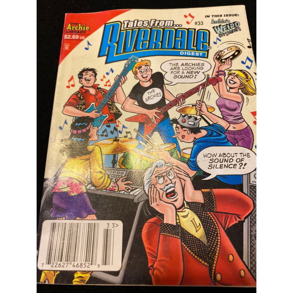 Archie comic book/digest lot.  5 books. Pictures show front and back covers.